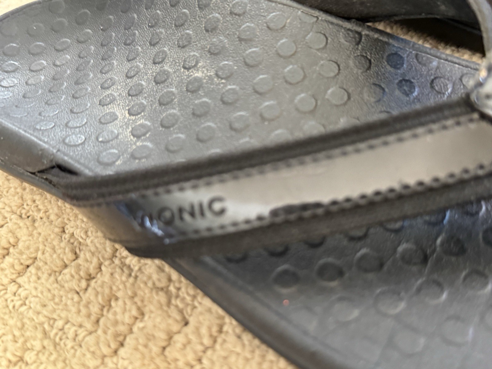 Vionic Zuma Flip Flop Sandal Black Patent Size 10 Wedge Orthotic Comfort
