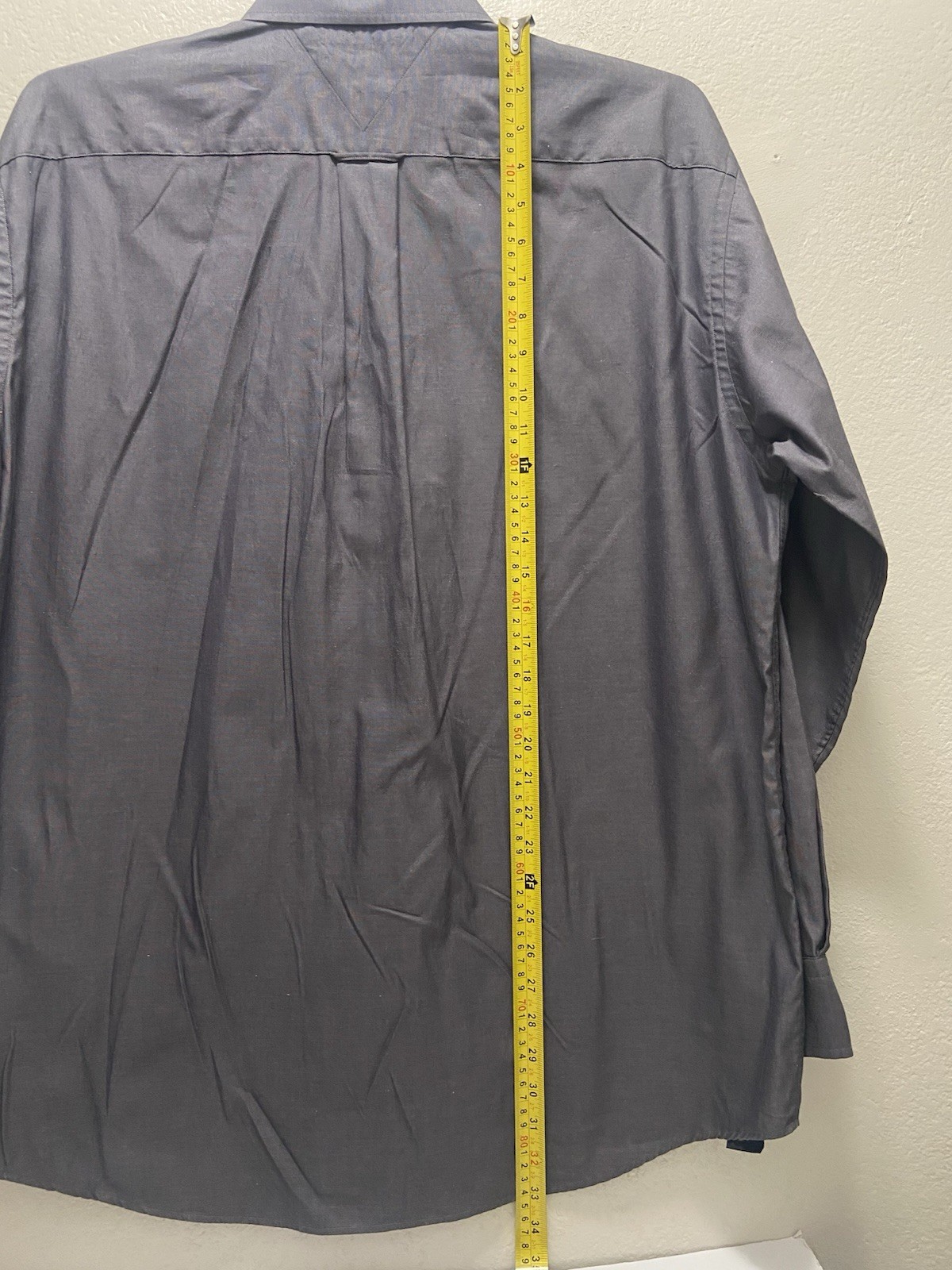 Tommy Hilfiger Classic Fit Gray Solid Cotton Pocket Dress Shirt 16 34/35