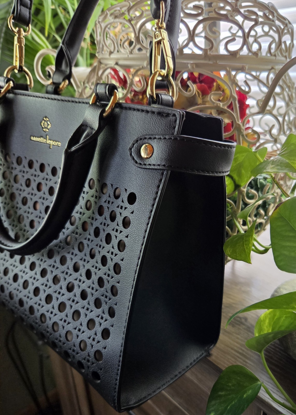 NWOT Nanette Lapore Black Crossbody Satchel Purse Multi-Pocket Adjustable Strap