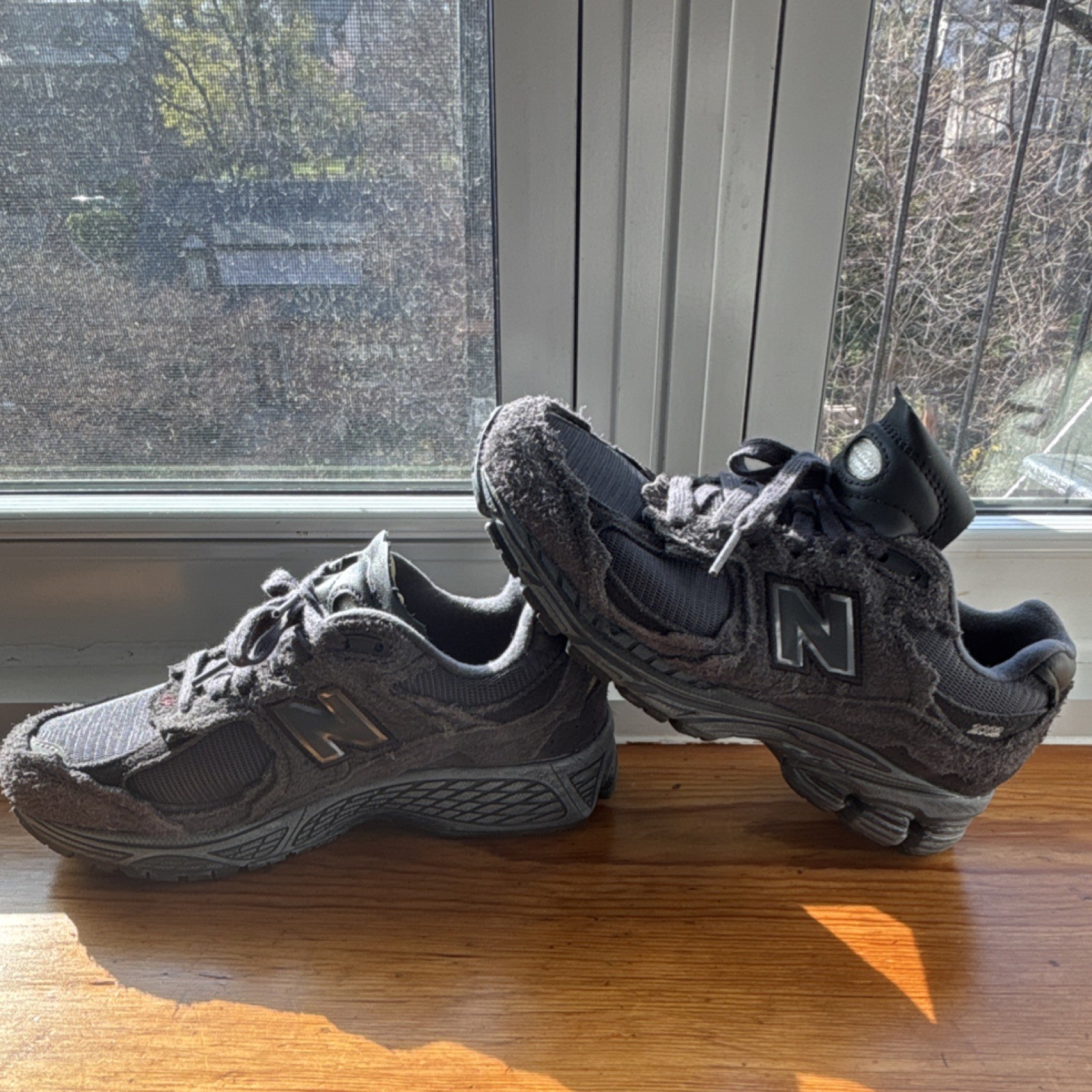 New Balance 2002R Protection Pack Phantom Gray Low Top Sneaker M2002RDB Suede