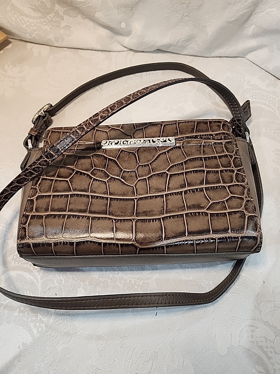 VTG-Brighton Crocodile Print Leather Purse-Has LG Pocket In Front & Back 9 x 7”h
