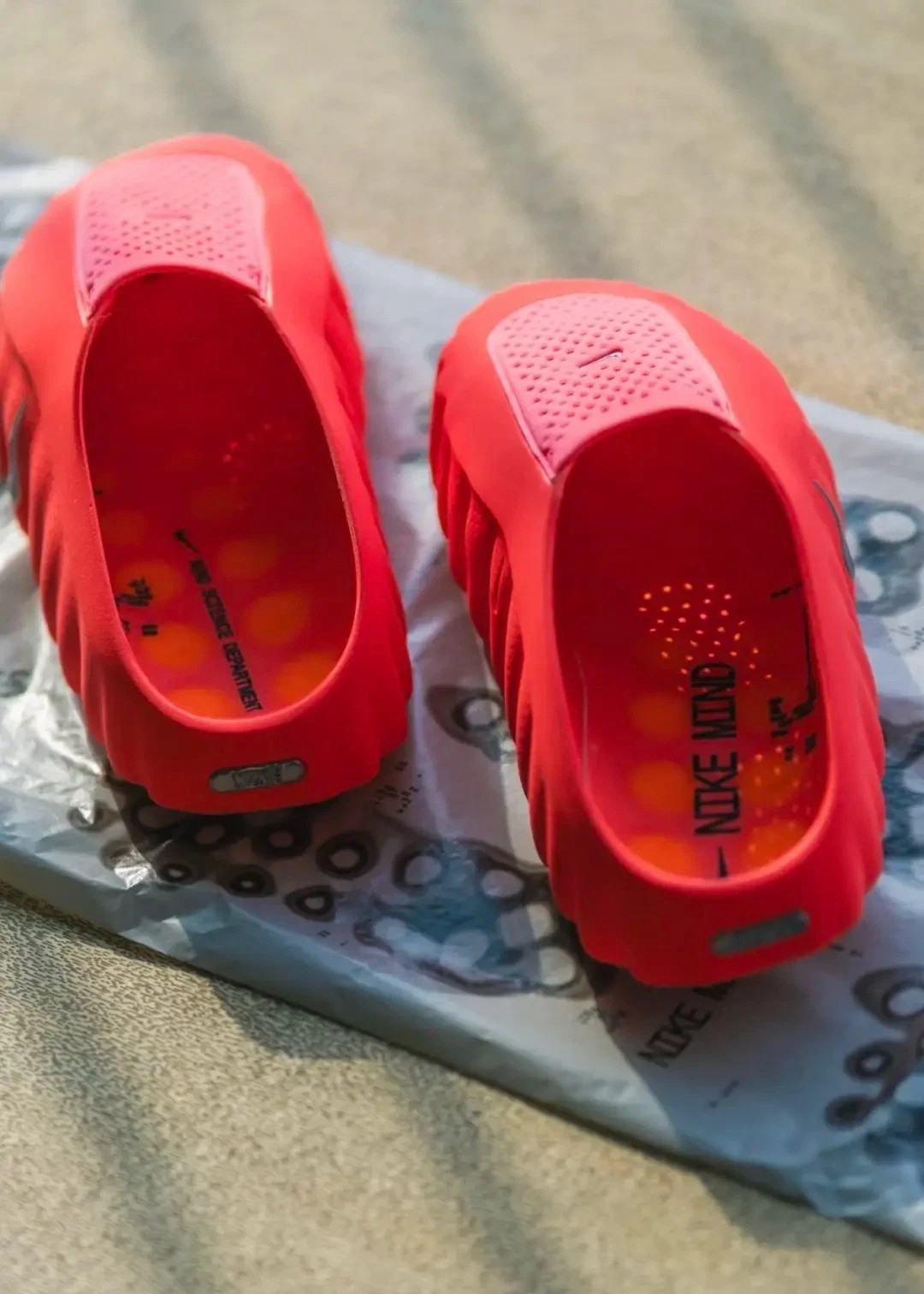 Popular products] Nike Mind 001 Mule ‘Solar Red’