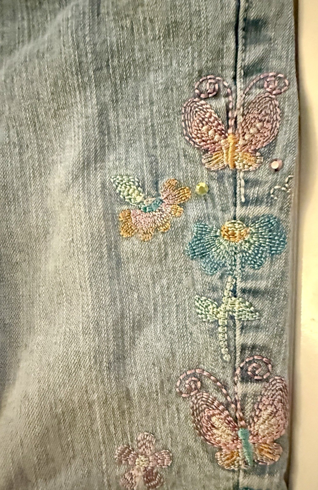 Y2K BONGO Girls Denim Capri Pants Size 7 with Embroidered Flowers