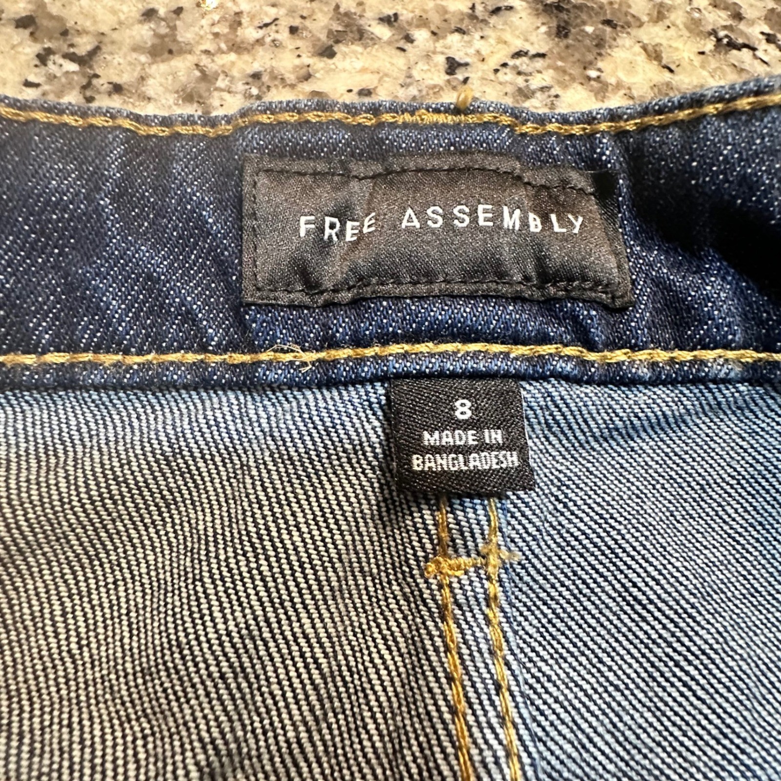 NWT Free Assembly Women Dark Indigo Wash Released Hem Wide Leg Jeans Size 8