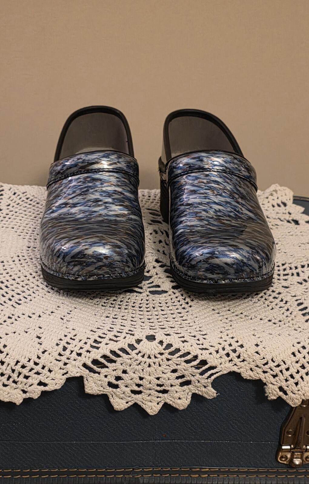 Dansko Professional Clogs Womens EU 36/US 5.5-6 Blue Marbled