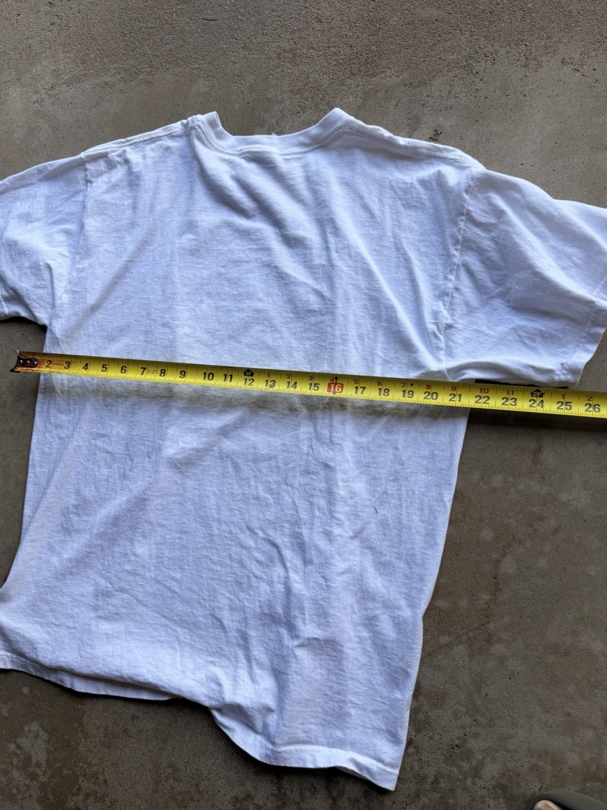 Fruit of the Loom Heavyweight Bud Light Logo Graphic Crew Neck T-Shirt Men’s XL