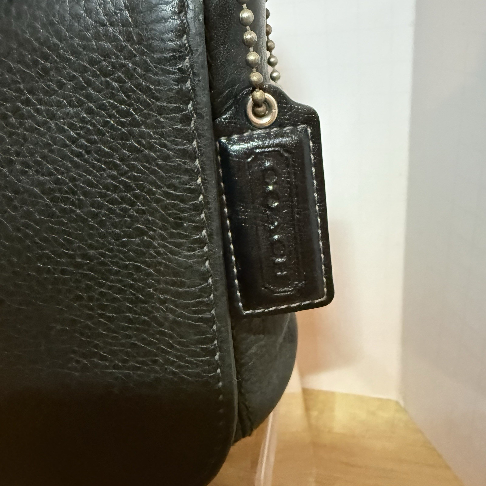 Coach 1997 Vintage G7M-4929 Sonoma Small Full Flap Black USA Full Grain Cowhide