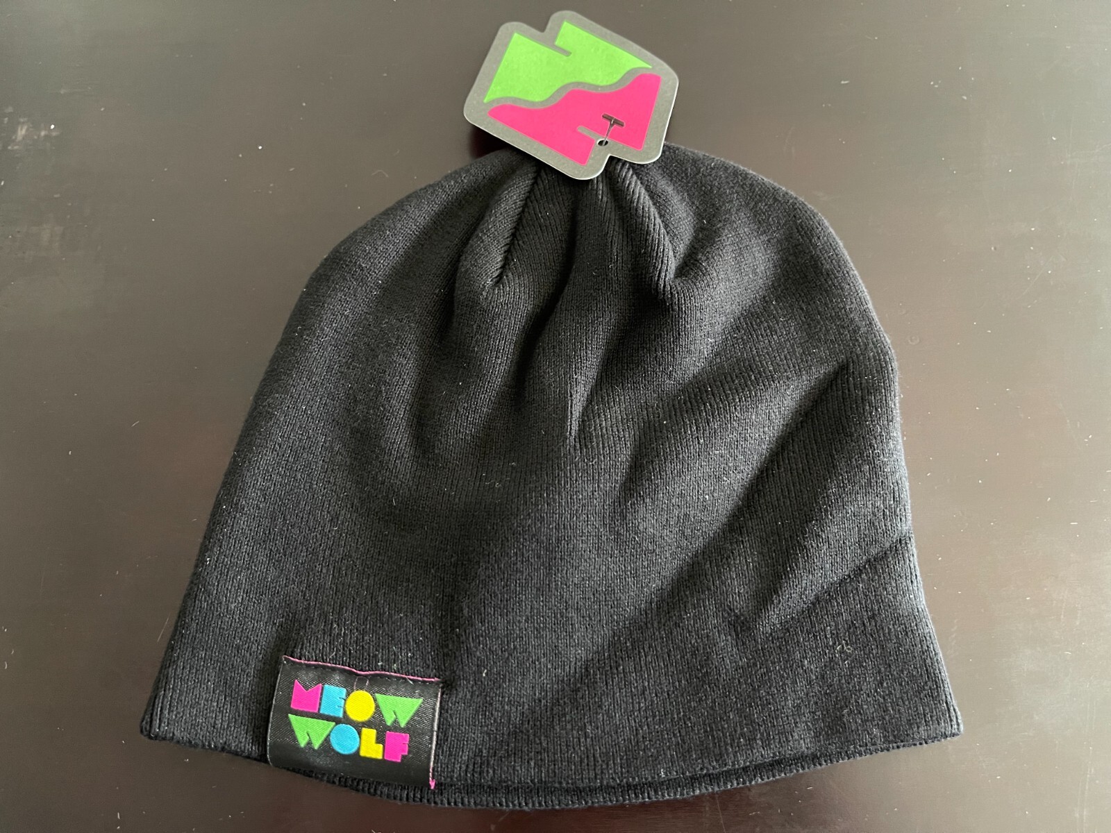 New in Packaging Meow Wolf Cuffless Beanies – Unisex Black One Size – BBR4347