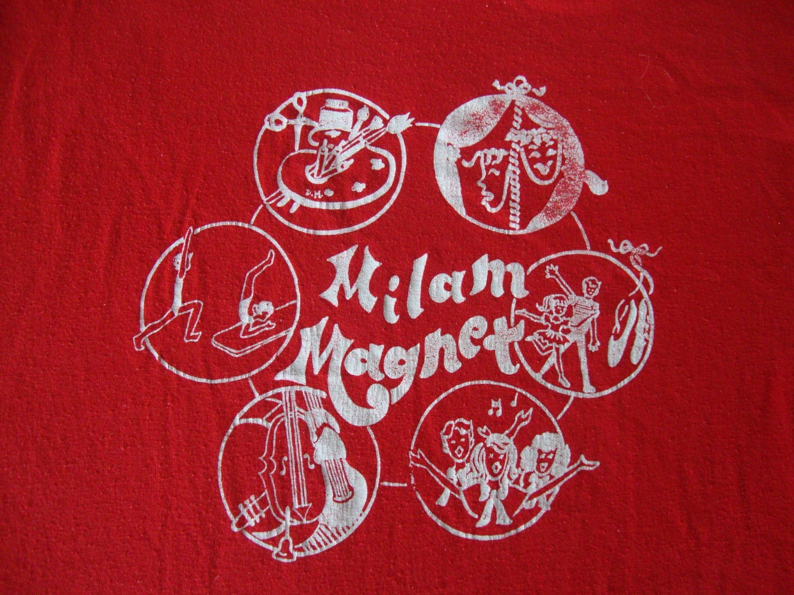 Vintage MILAM MAGNET art school theatre punk rock emo red grunge T Shirt Size M