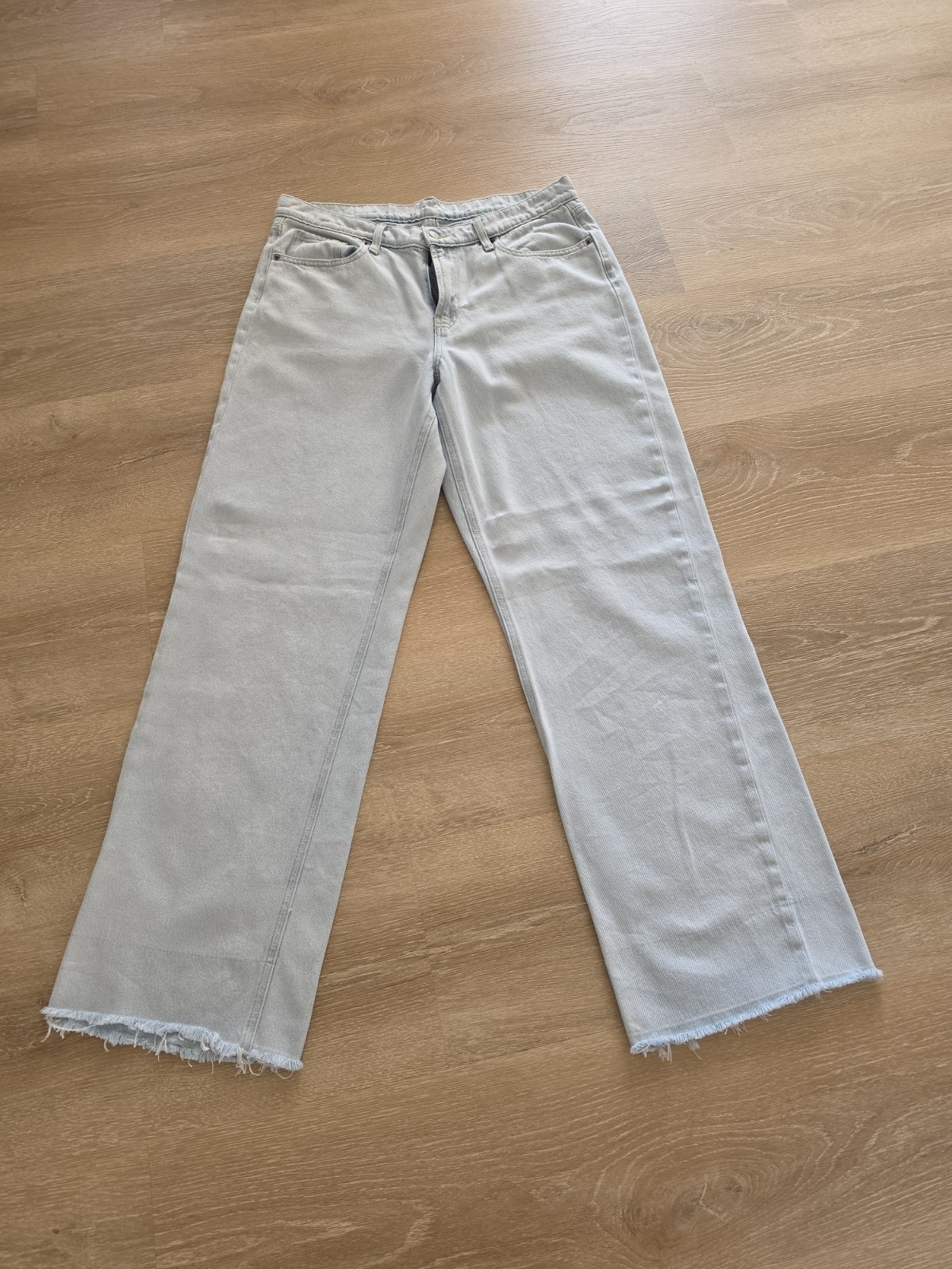Old Navy Women’s Light Wash Straight Leg Denim Jeans Tall 12 Frayed Hem
