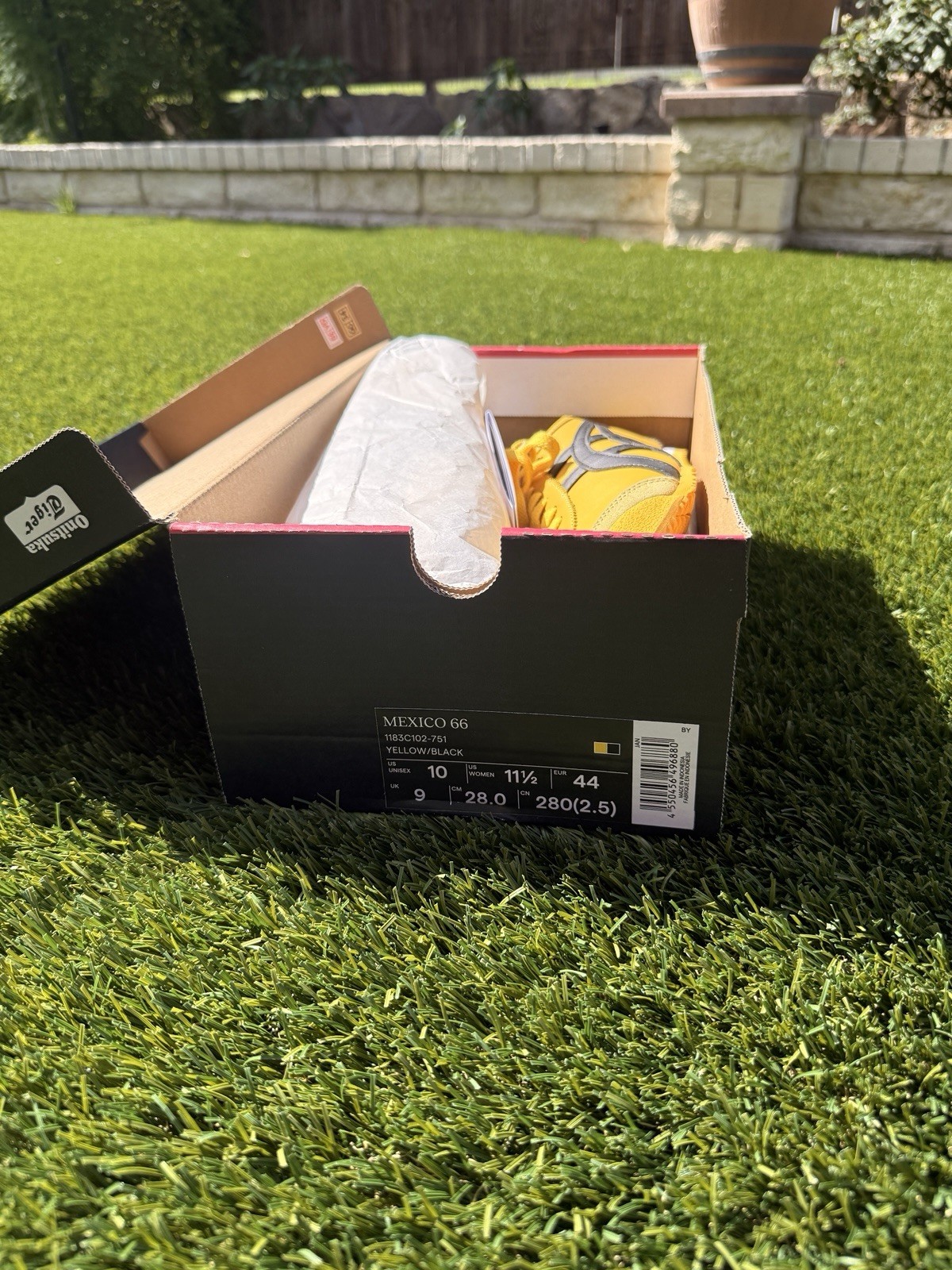 Onitsuka Tiger Mexico 66 Yellow/Black Men’s 10 Brand New