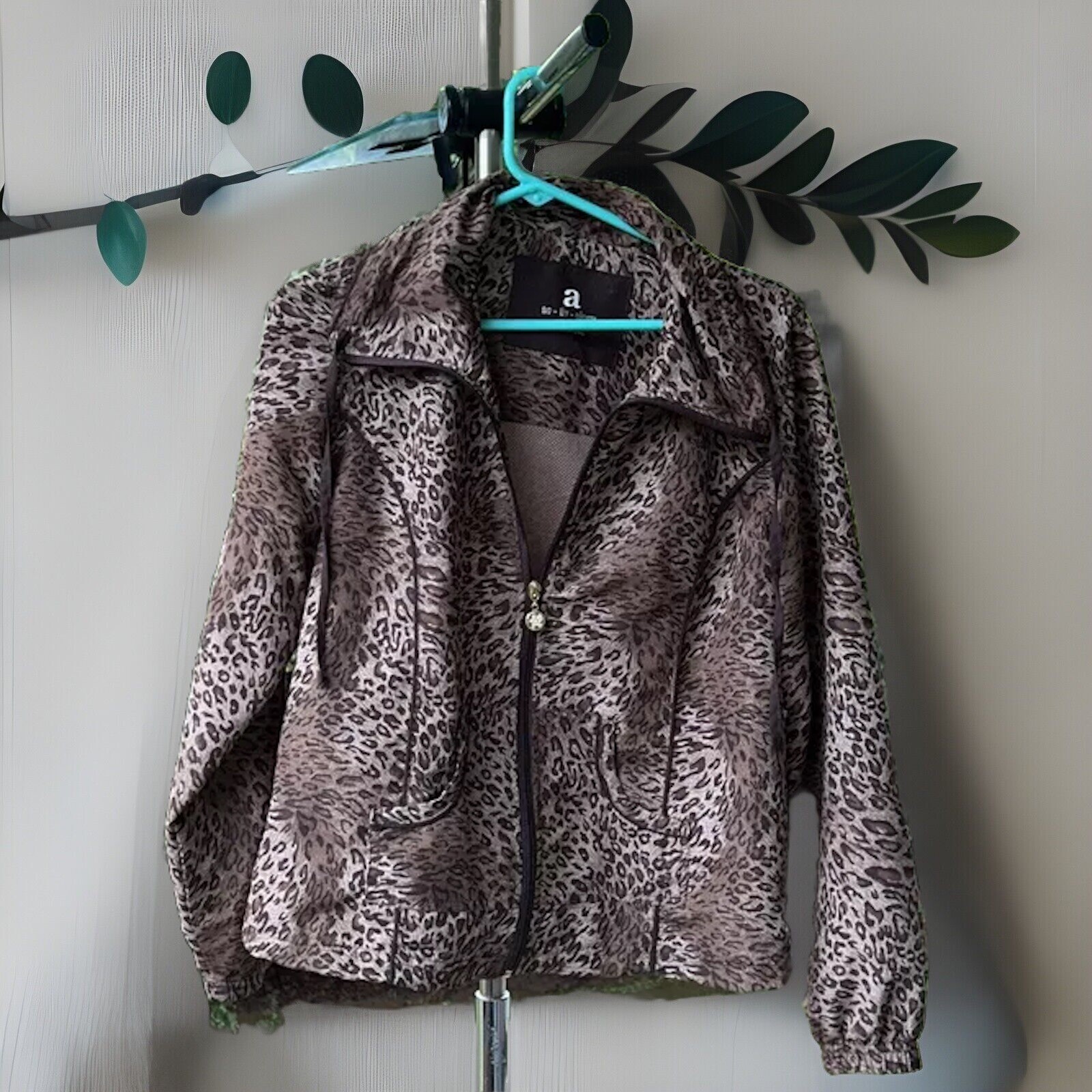 Women Active Leopard Jacket Petite Lg Animal Print Front Zip Pocket ac-tiv-ology