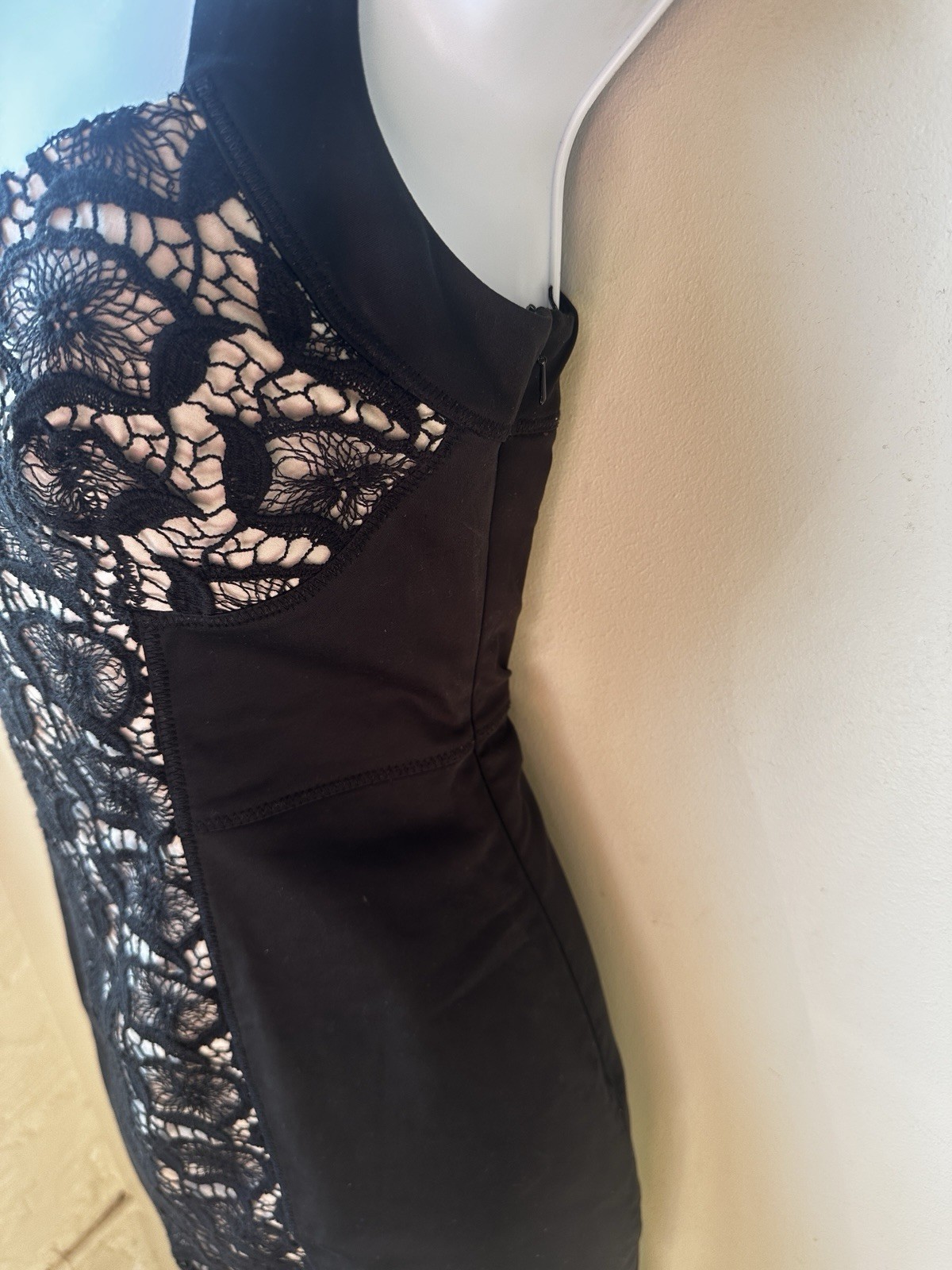 Bebe Black Crochet Overlay Mini Cocktail Dress 4P Y2K Club Sleeveless Bodycon