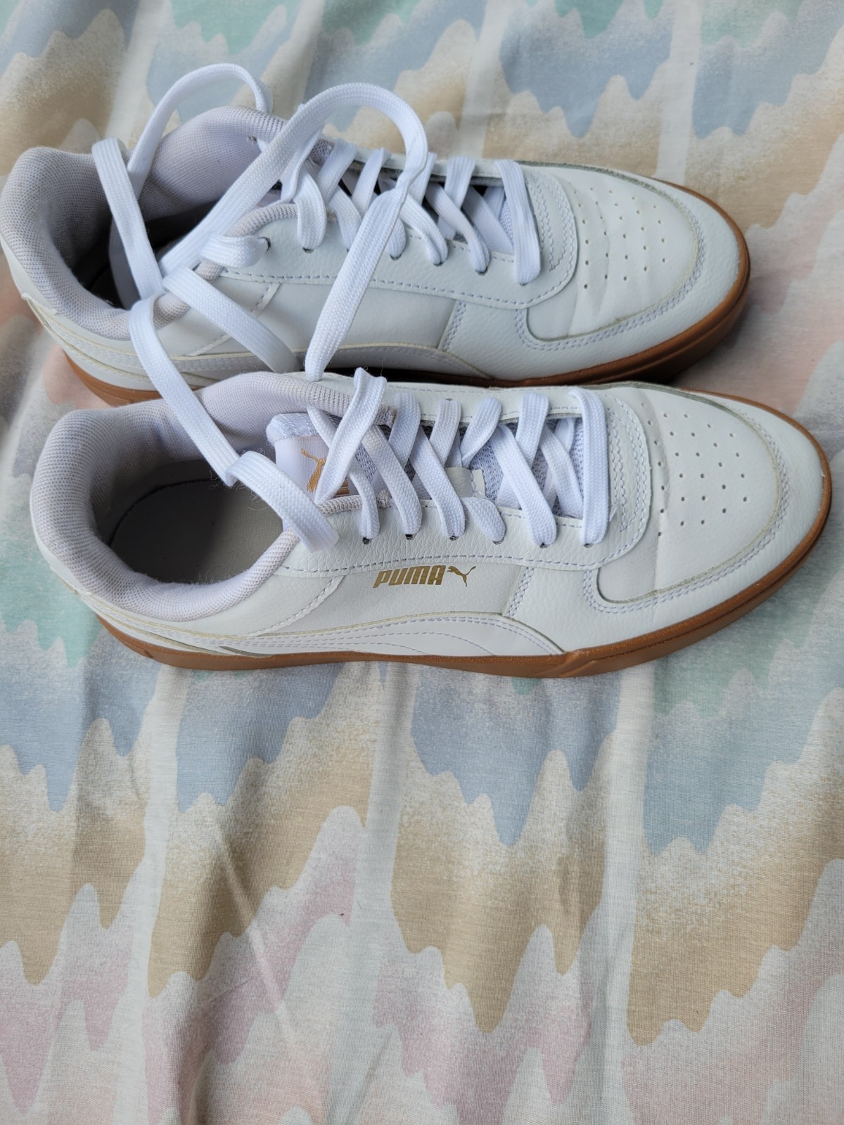 PUMA Men’s Low Top Lace-Up Athletic Sneakers White/Brown Gum Rubber Outsole