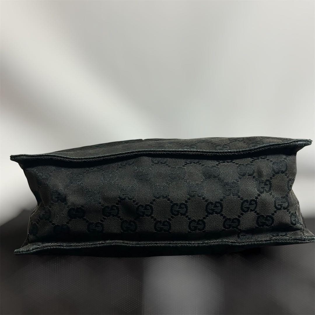 Gucci Silver Hardware GG Canvas Leather Shoulder Bag Pochette