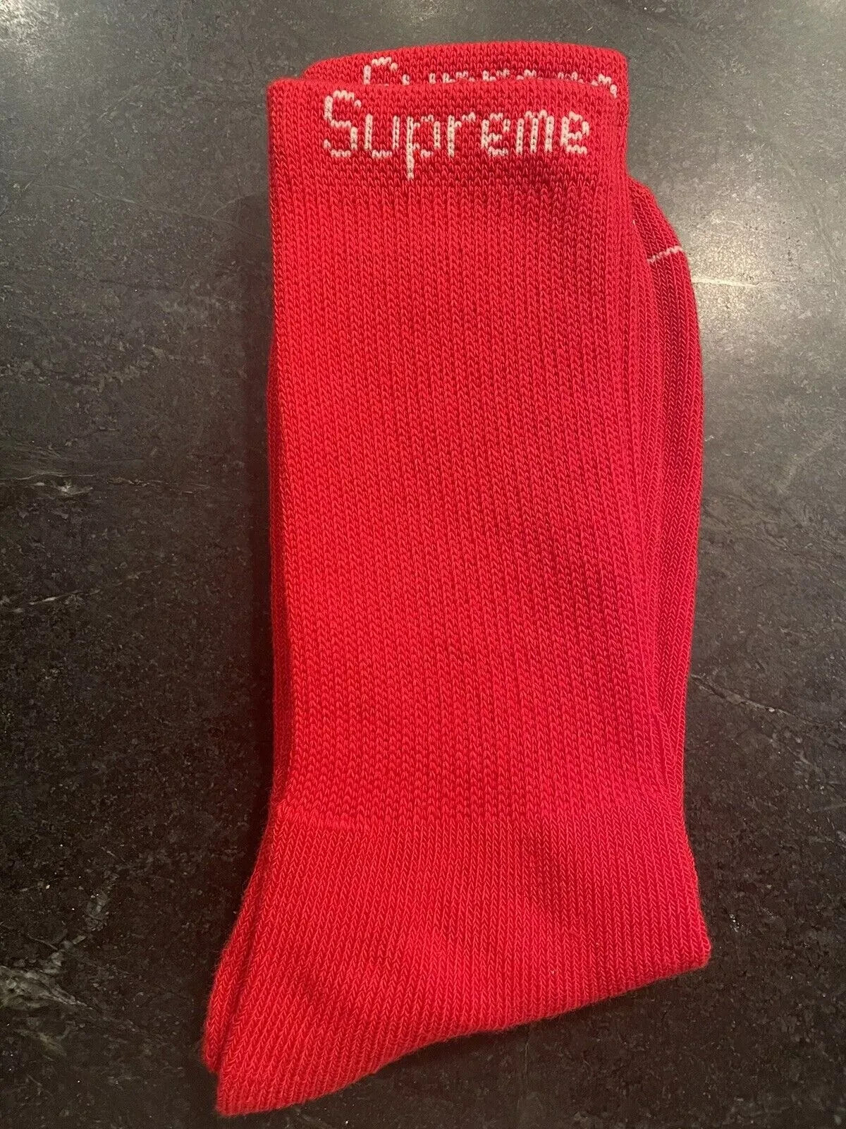 SUPREME X Hanes RED Crew Socks (SINGLES) ONE PAIR / 100% AUTHENTIC BRAND NEW