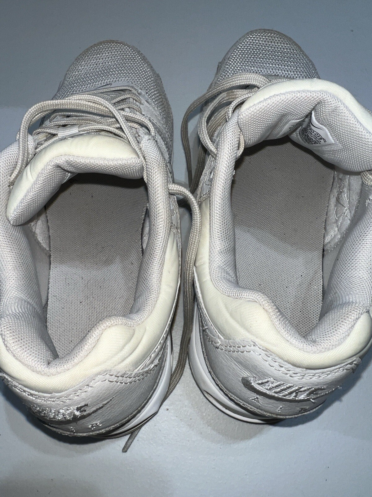 NIKE Air Max Command Women’s Shoes Size 6.5 Light Bone 397690-018