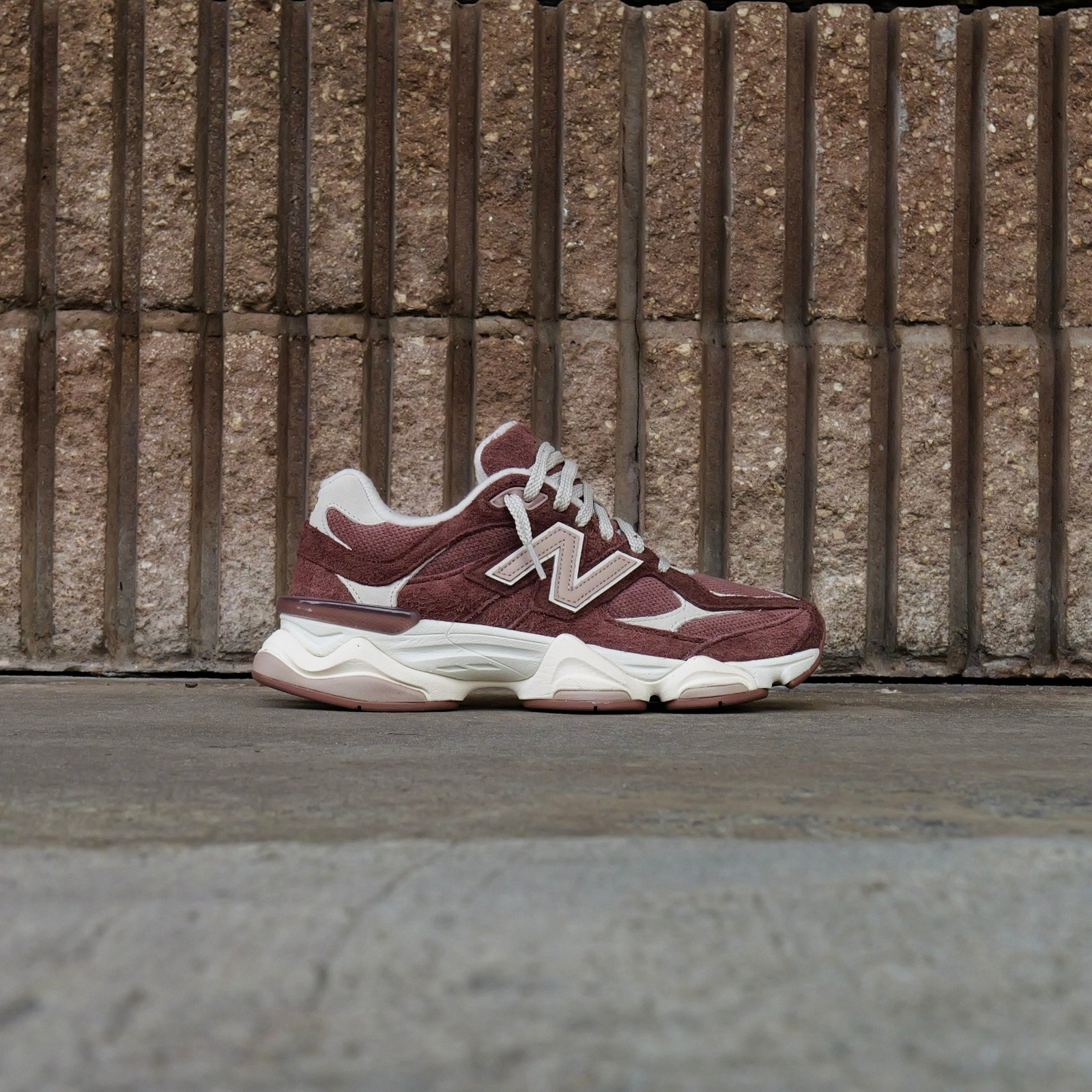 New Balance 9060 Rich Oak U9060CCC Men’s Size New