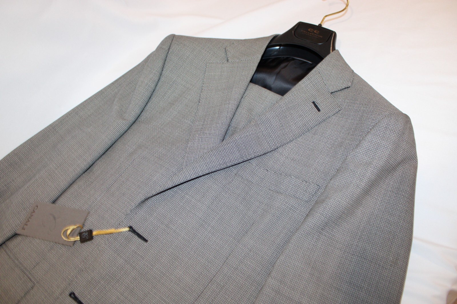 Canali Men’s Made in Italy Tweet Grey Wool Suit Size 38L/30W