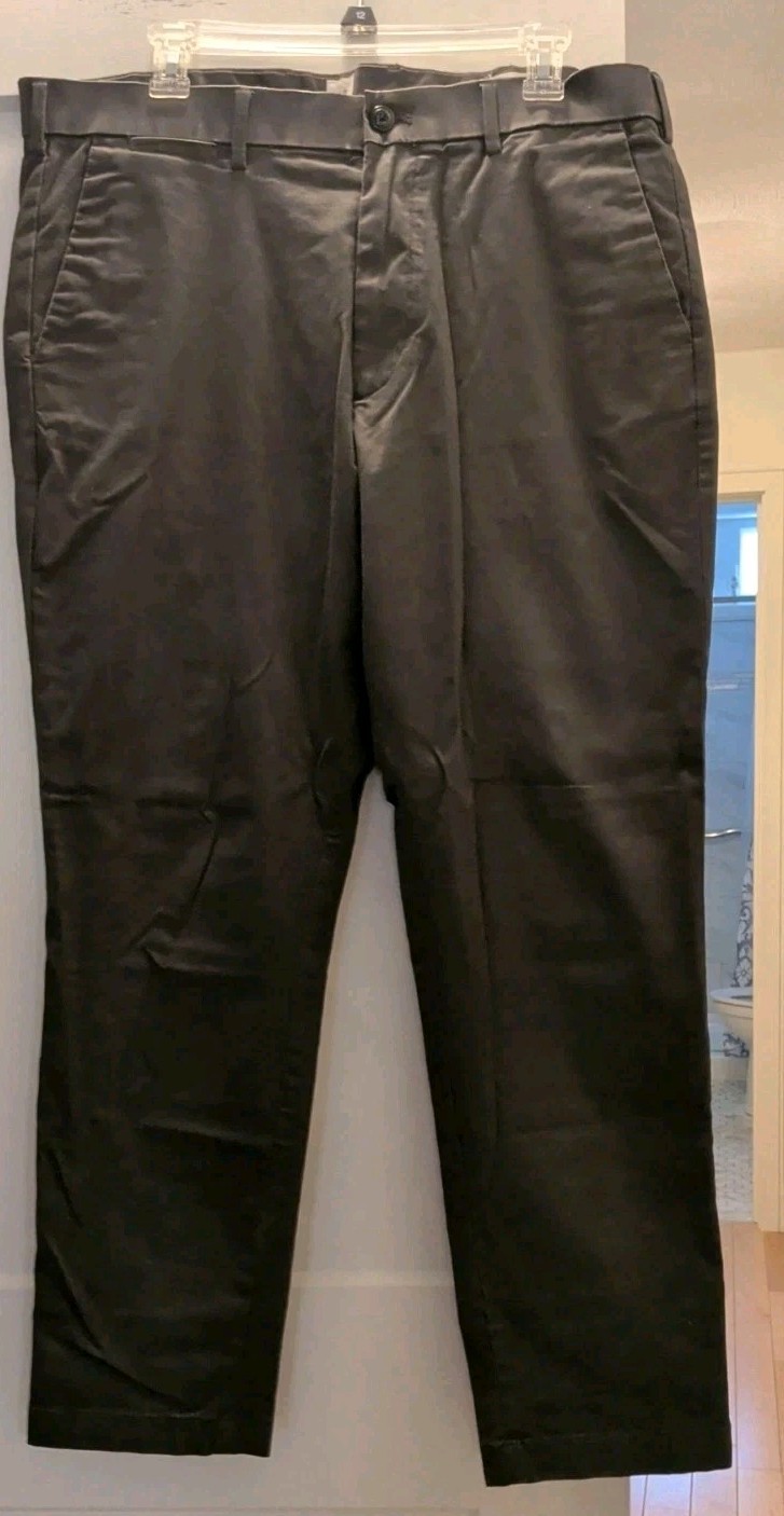 2 Pr 36 X 30 Slim Men GAP Modern Khaki Black Olive Twill Pants 4 Pockets 4 Good
