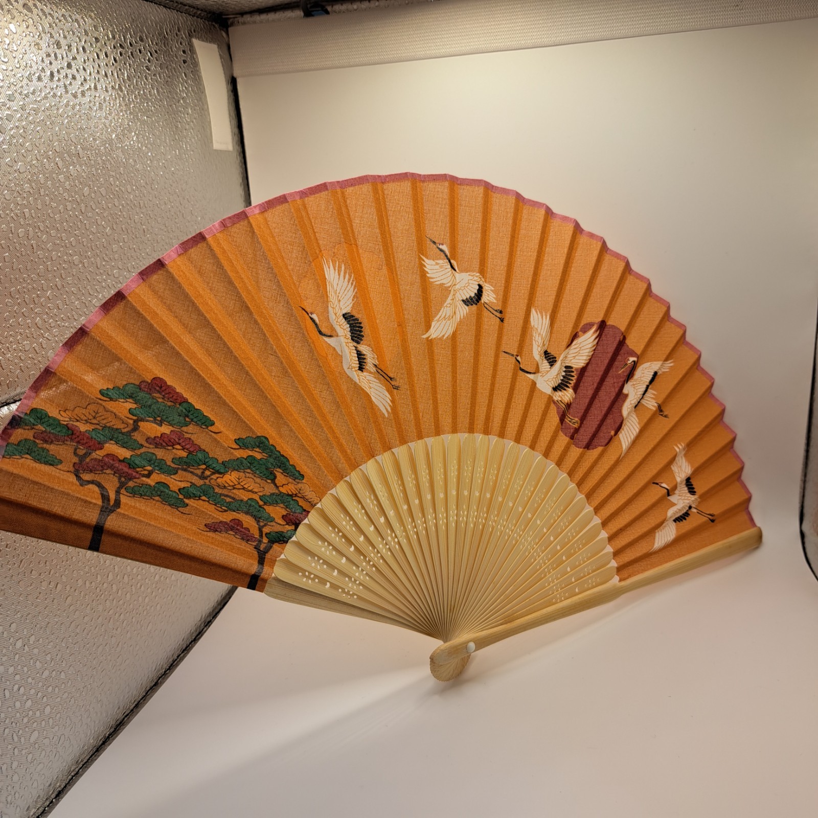 Folding fan (washi paper and bamboo) — Perfect for festivals or staying cool in