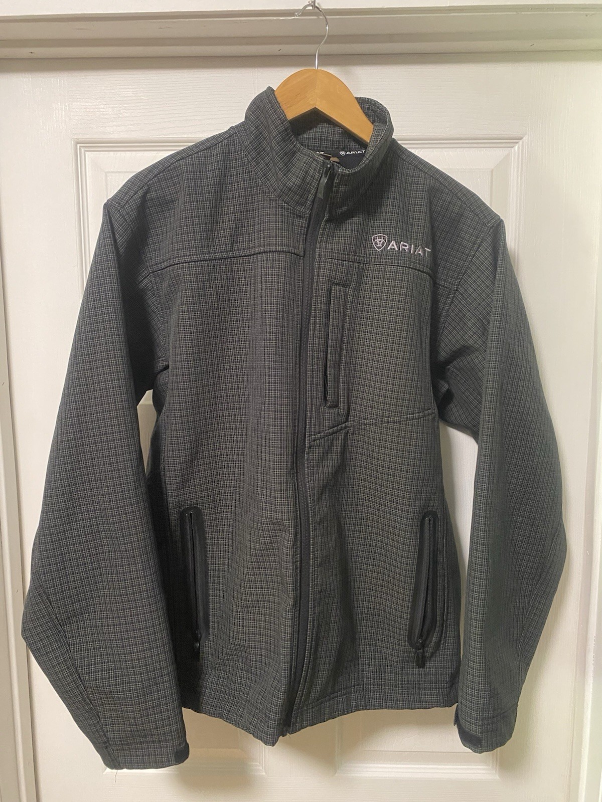 Ariat Mens Vernon Softshell Jacket Size Medium M Black Grid