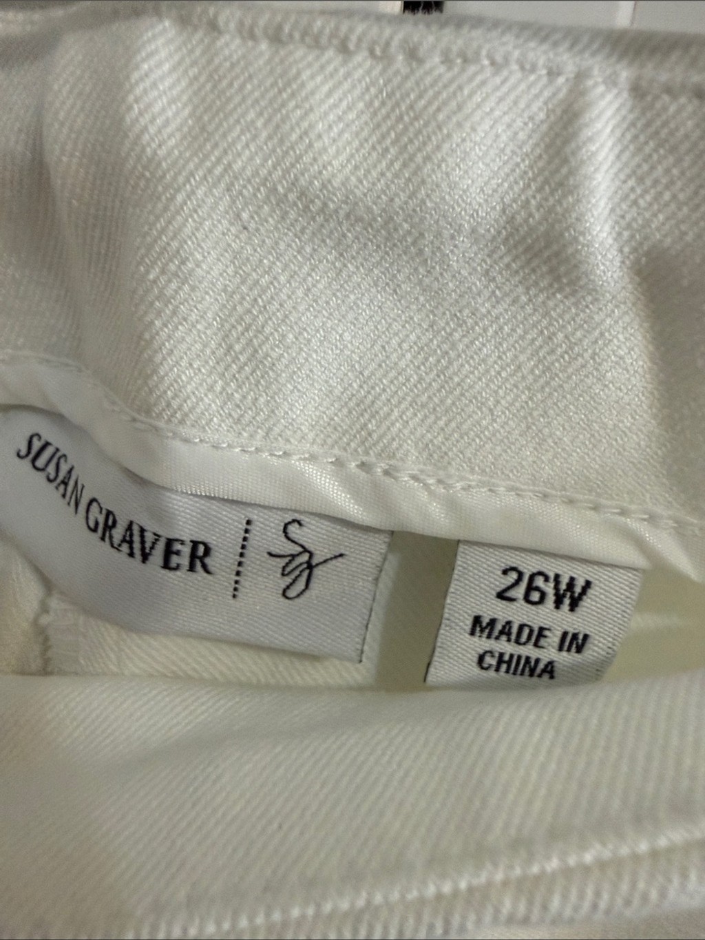 Susan Graver White Stretchy Chic Capri Pants 26