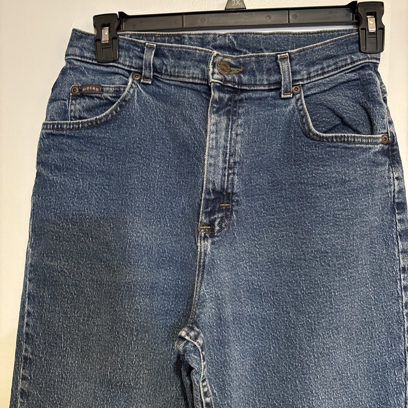 Denim Riders Women’s Tag Faded Measurements 30” Waist 40” Long Inseam 28”