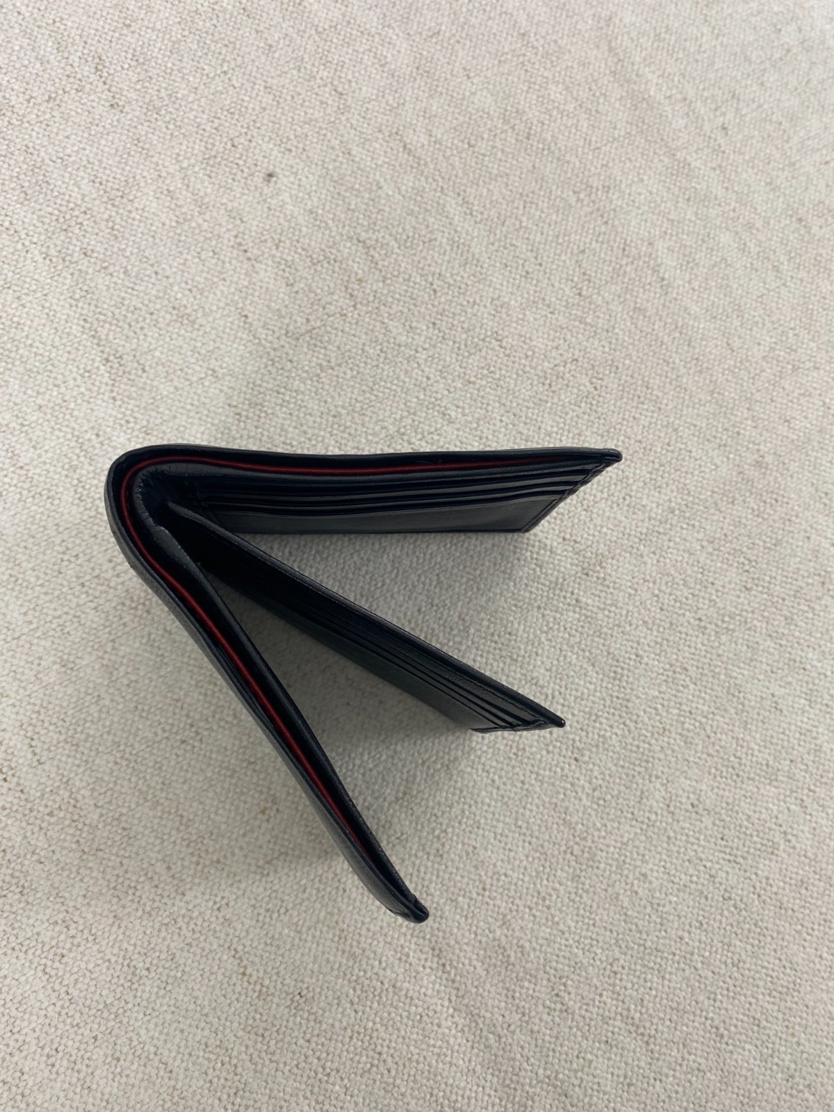 VELEZ Bifold Leather Wallet Mens Size 4.5×3.5″ Black Red Classic 8 Card Slots