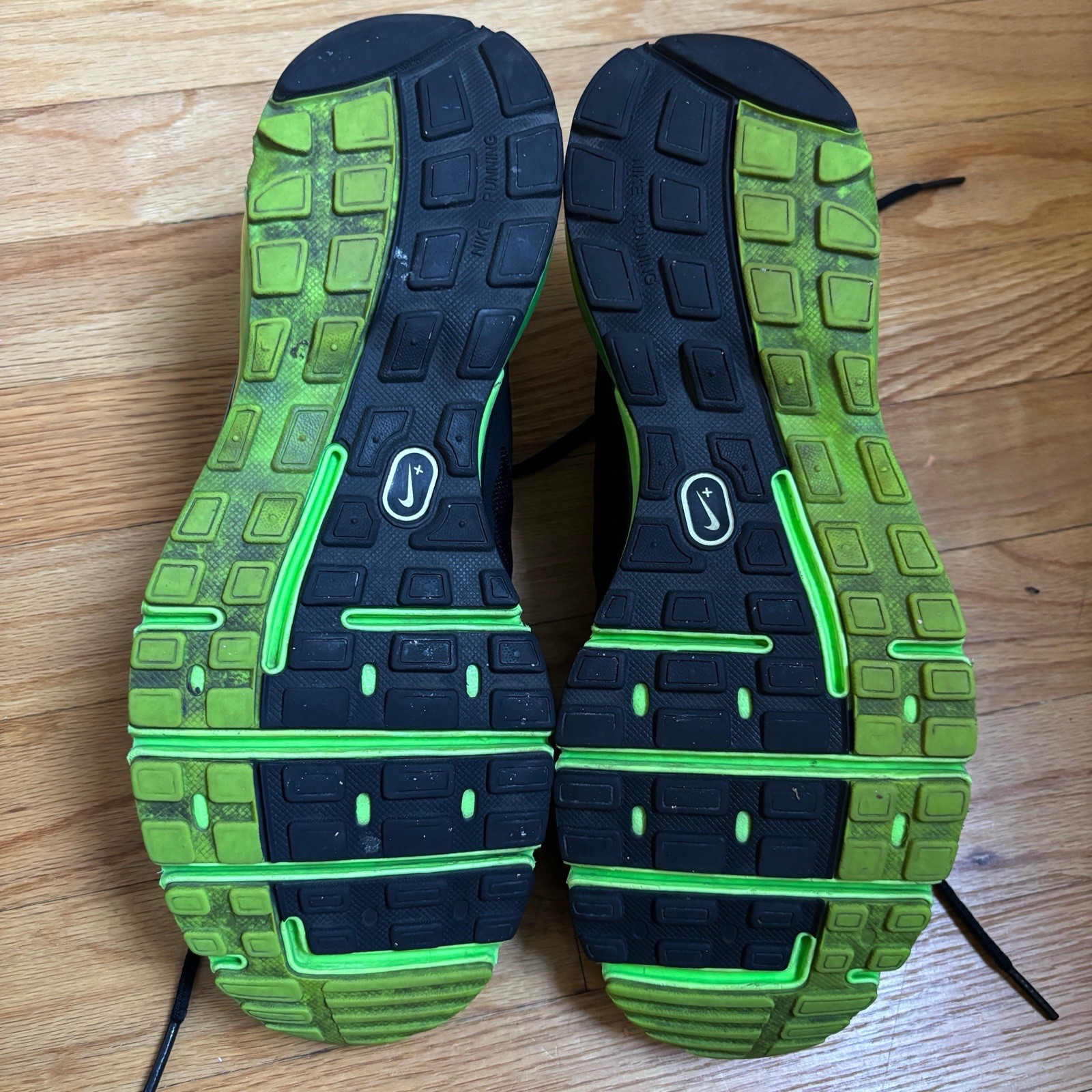 Nike Air Max Dynasty Black Volt Green Running Shoes Men’s US 8 EU 41 487975-013