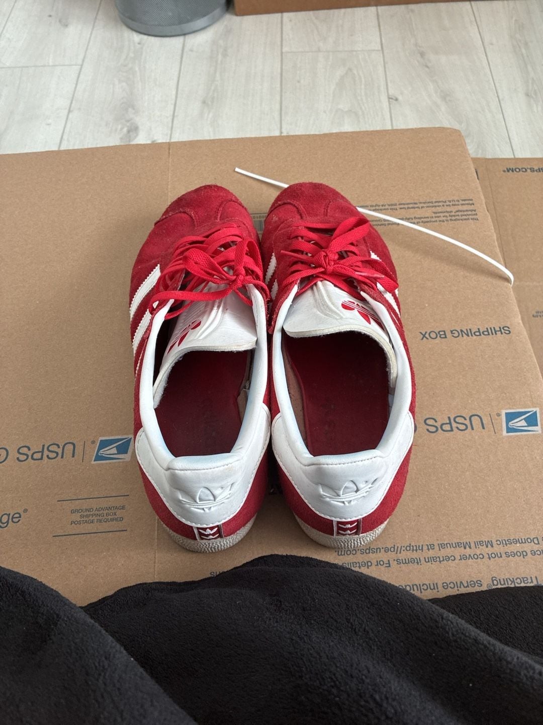adidas Originals Gazelle Scarlet Footwear White S76228