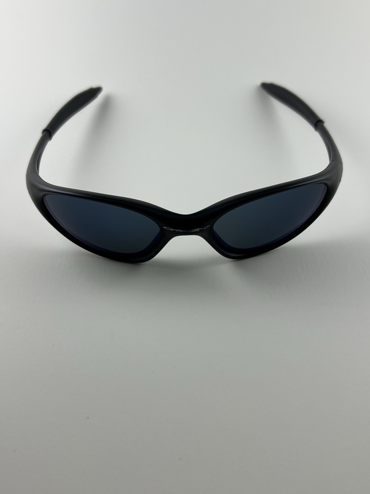 Oakley Minute 1.0 Matte Black Frame Ice Iridium Lens Silver Icons XX RARE
