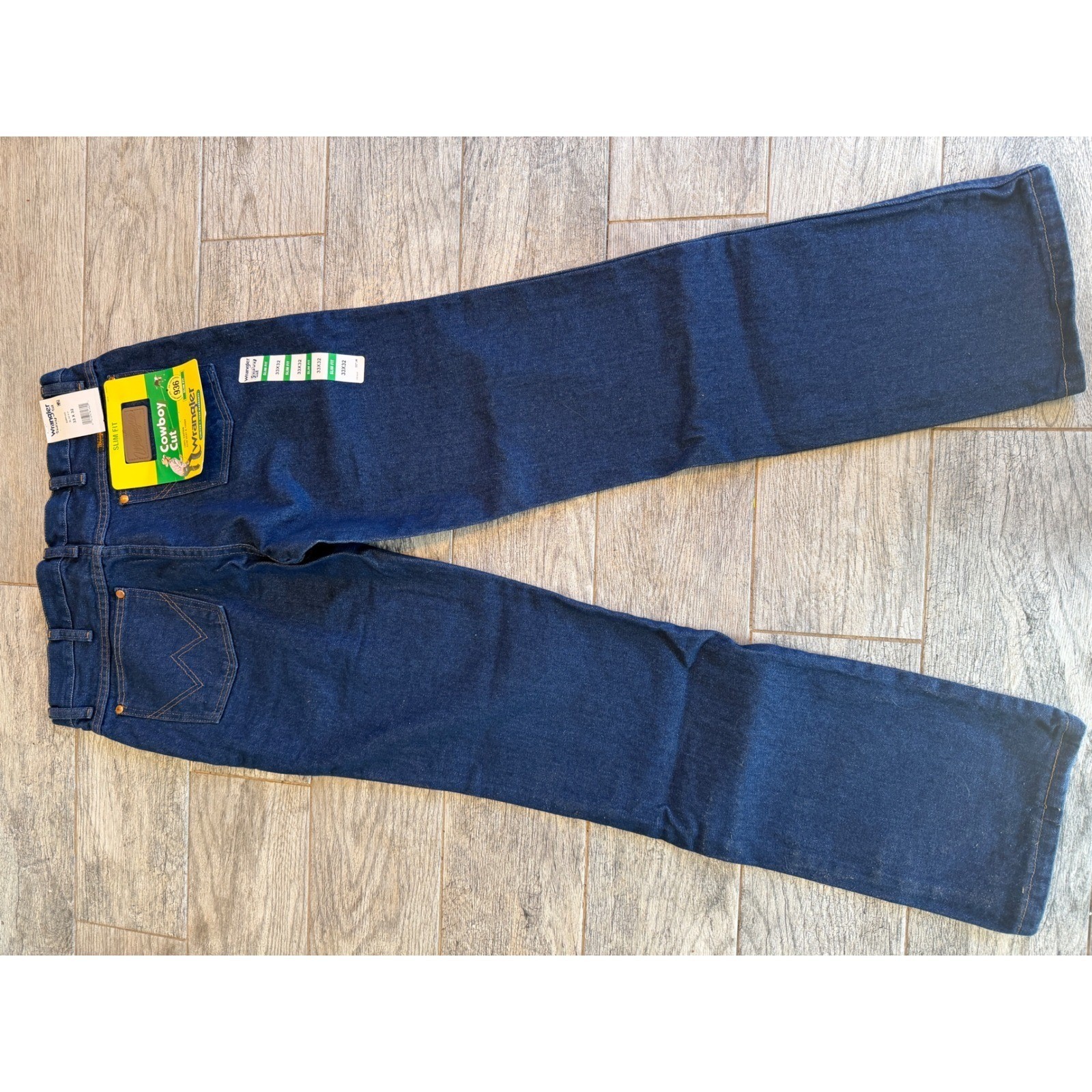 Wrangler Cowboy Cut Jeans 33×32 Slim Fit 936 Denim Mens 33 x 32 NWT Rodeo Jean