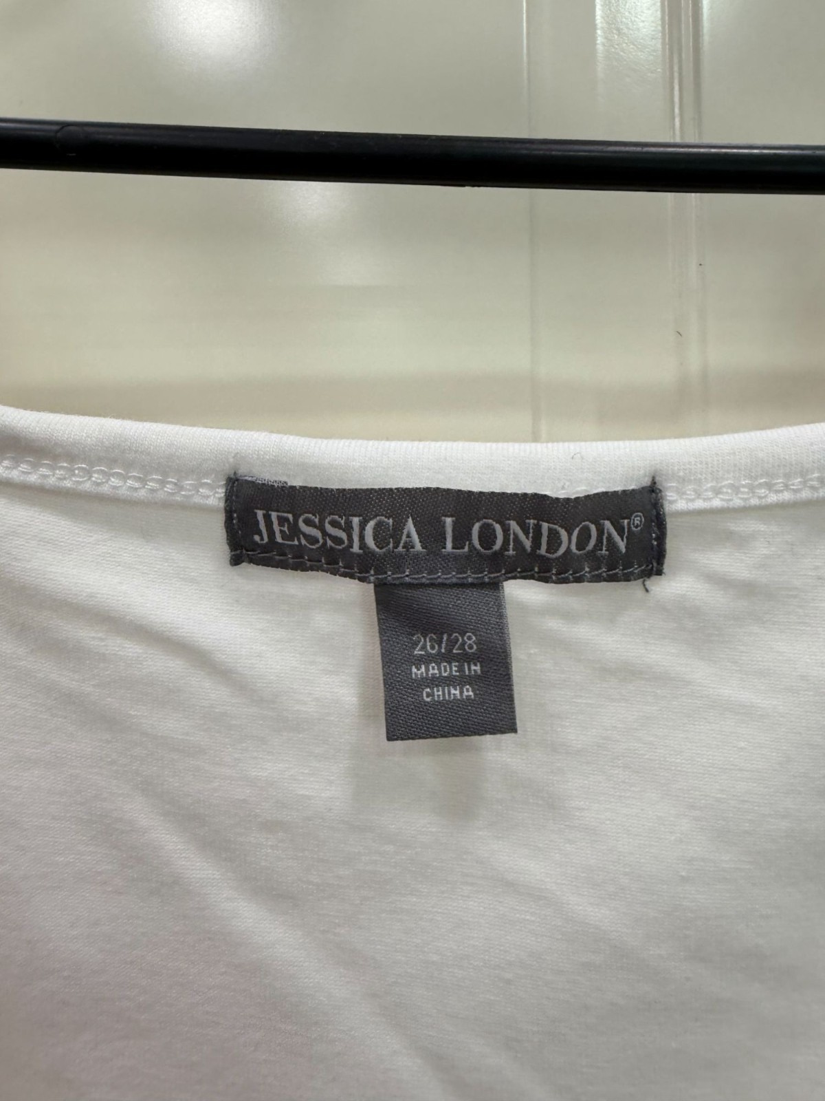 Jessica London White Crochet Overlay Plus Size Top 26/28 Short Sleeve V-Neck