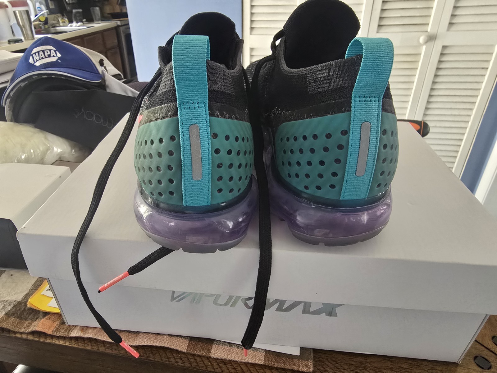 Nike Air VaporMax Flyknit 2 Hot Punch 942842-003 Size 10