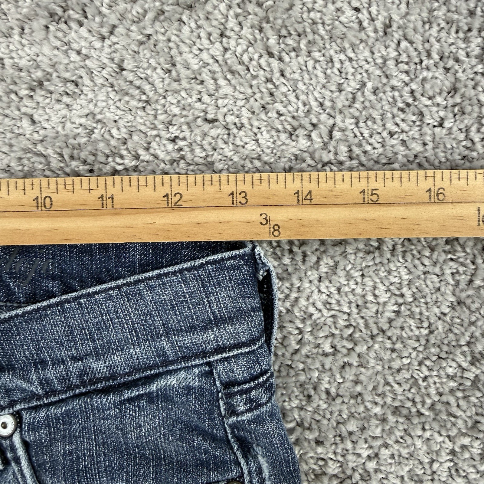 7 For All Mankind Dojo Jeans Women’s Size Tag-24 / Fits-26 Flare Leg Distressed