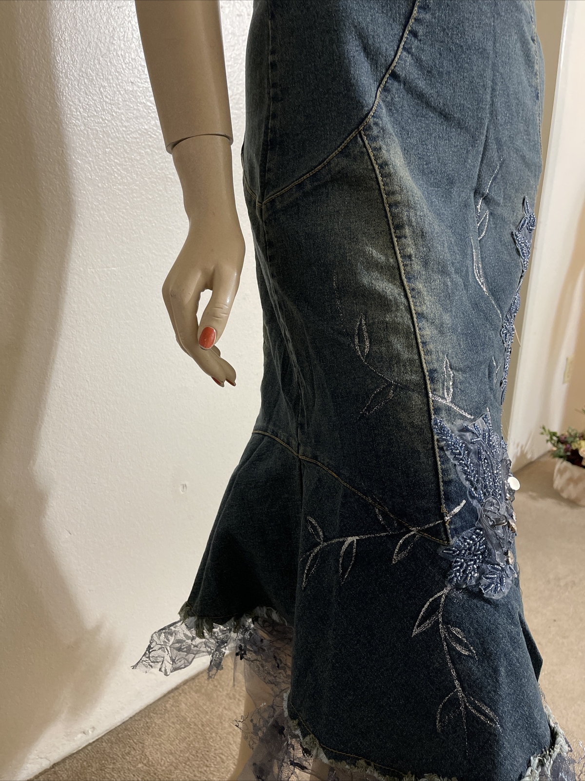 Blue Cotton Denim Beaded Embroidered Ruffles Boho Zip Size XL(10-12) Skirt 3361