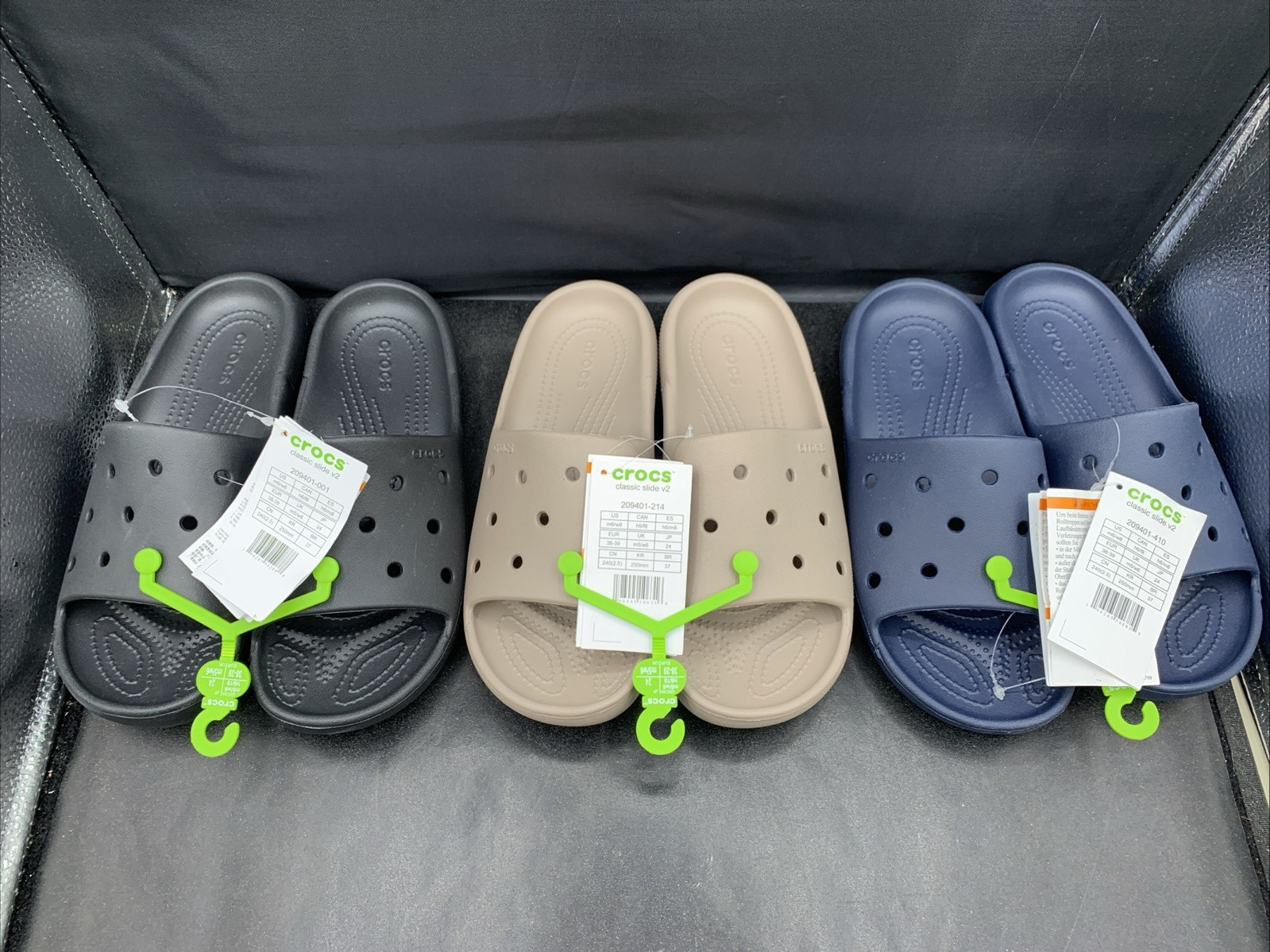 PICK COLOR /SIZE Crocs Classic Slide V2 Slip‑On Sandals Unisex