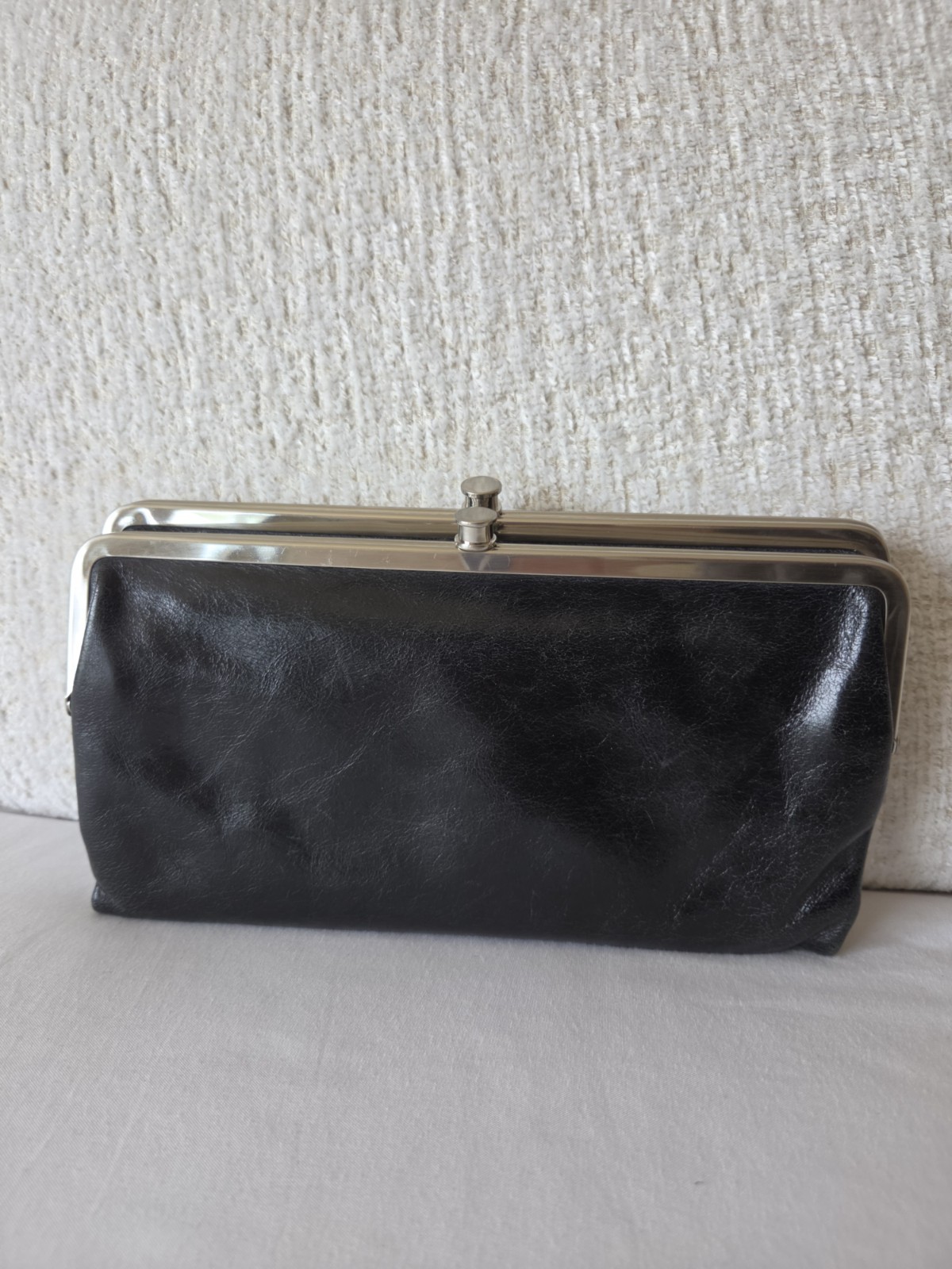 HOBO International Black Genuine Leather Kiss Lock Frame Clutch Wallet Floral