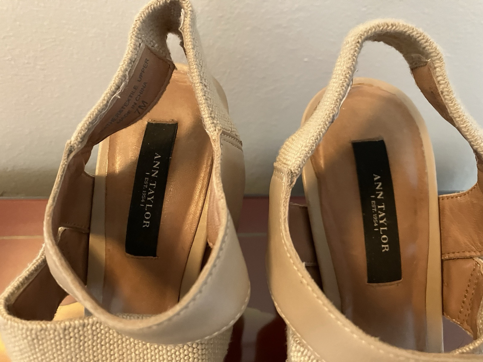 ANN TAYLOR shoes 7 stiletto Elastic Fabric & Leather