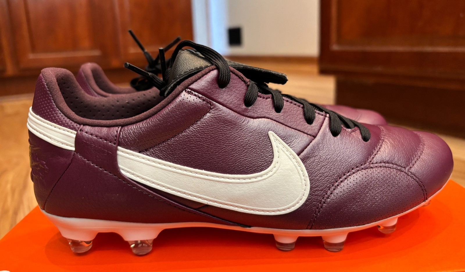 The Nike Premier III FG Merlot Sail Black HM0265 602 Men’s Size 7.5