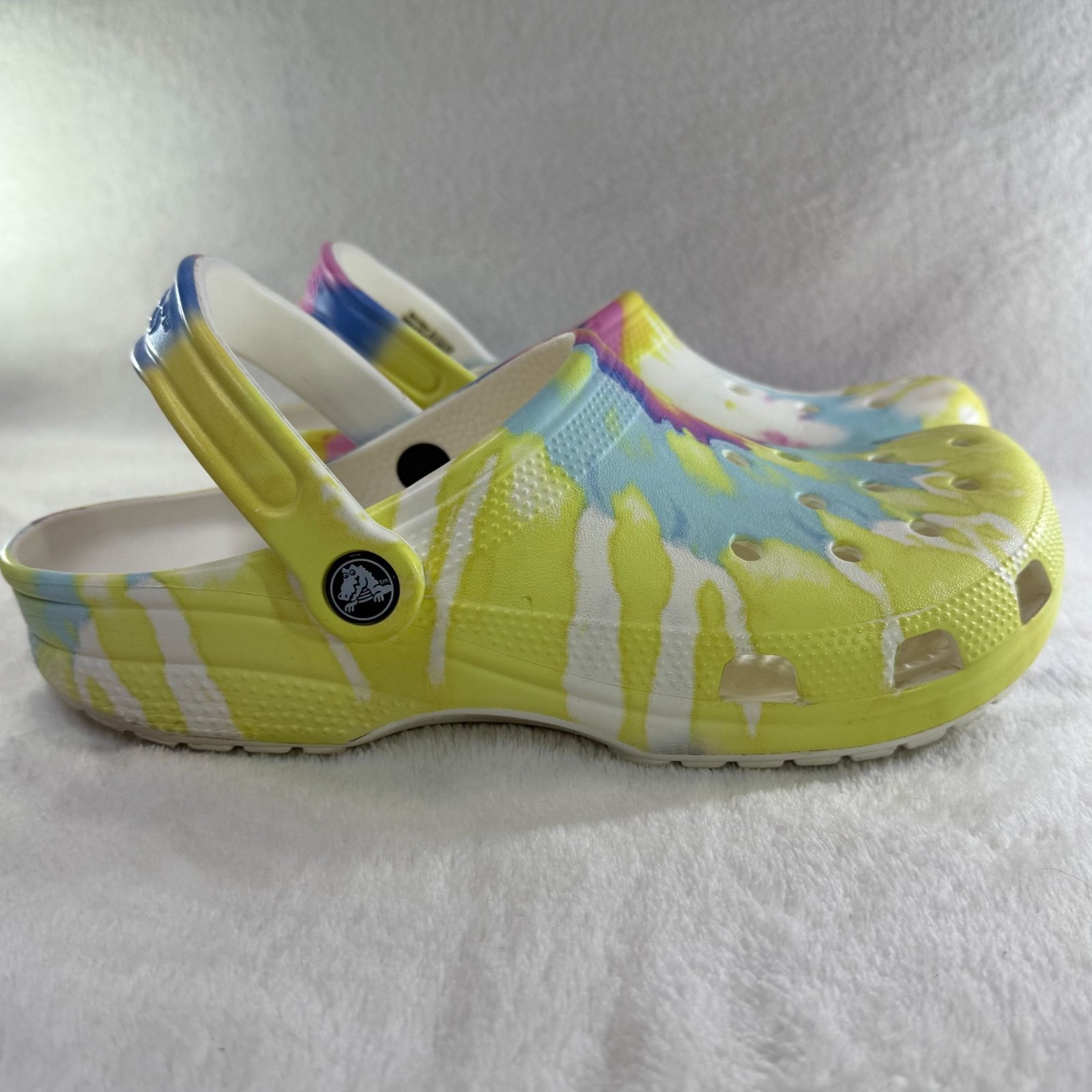 Crocs Classic Tie-Dye Graphic Clogs Size W9/M7 Yellow/Blue/Pink Multicolor