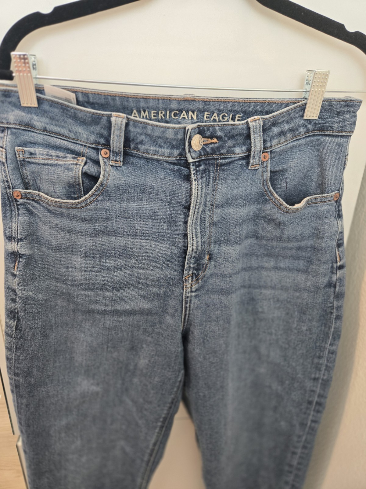 American Eagle Women’s Blue Medium Wash Jegging Jeans Mid Rise Stretch 5-Pocket