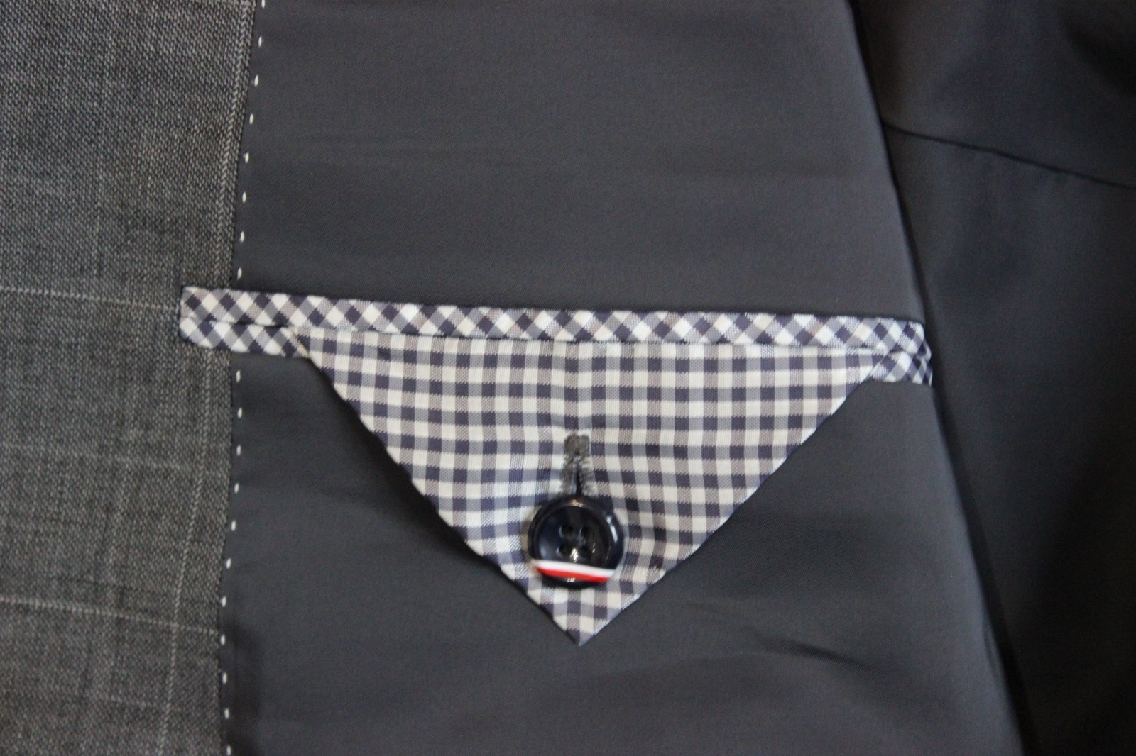 Tommy Hilfiger Blazer Jacket Men’s Size 44L Gray Windowpane Check 2-Button
