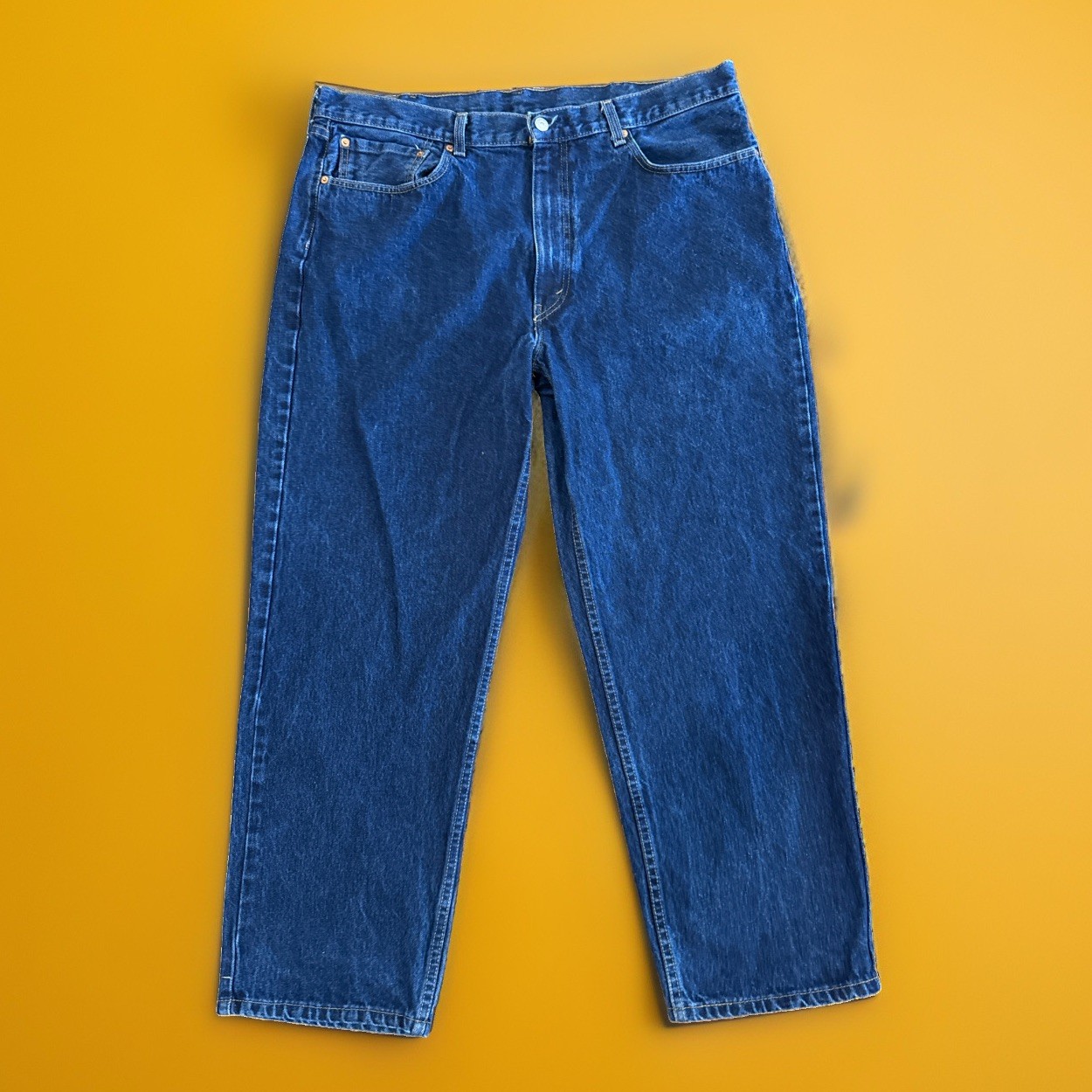 Levi’s 550 Jeans 40” x 30” Dark Wash Excellent Used Condition