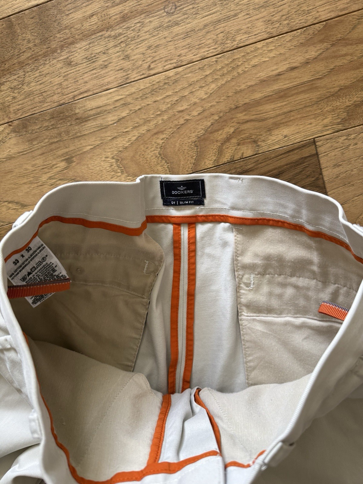 Dockers Mens Chino Pants 33×30 Khaki Pleated Relaxed Fit Classic Vintage 00s