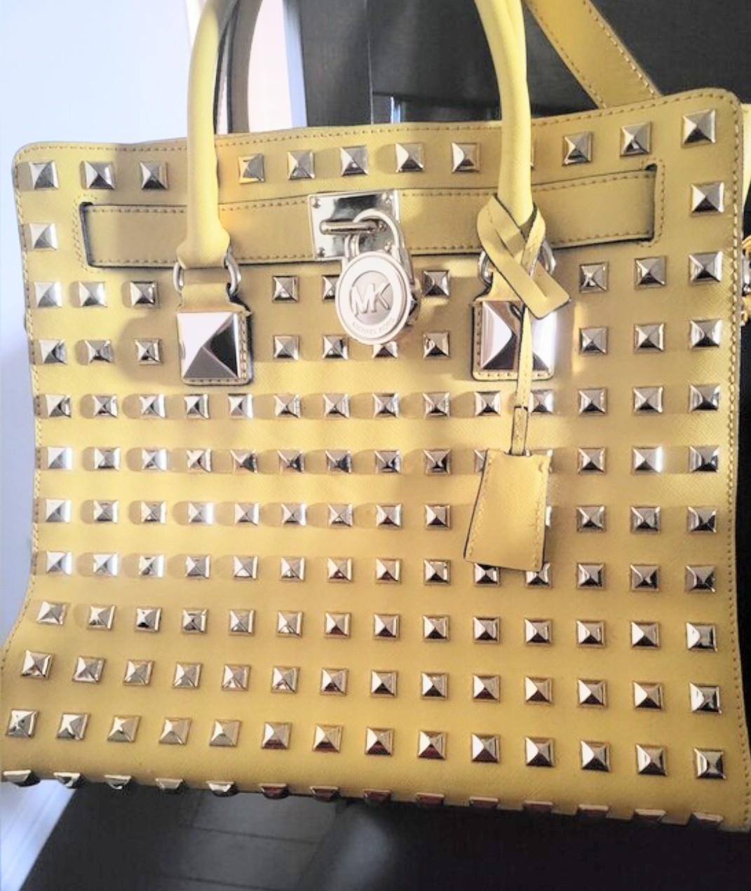 michael kors handbag Pyramid Hamilton