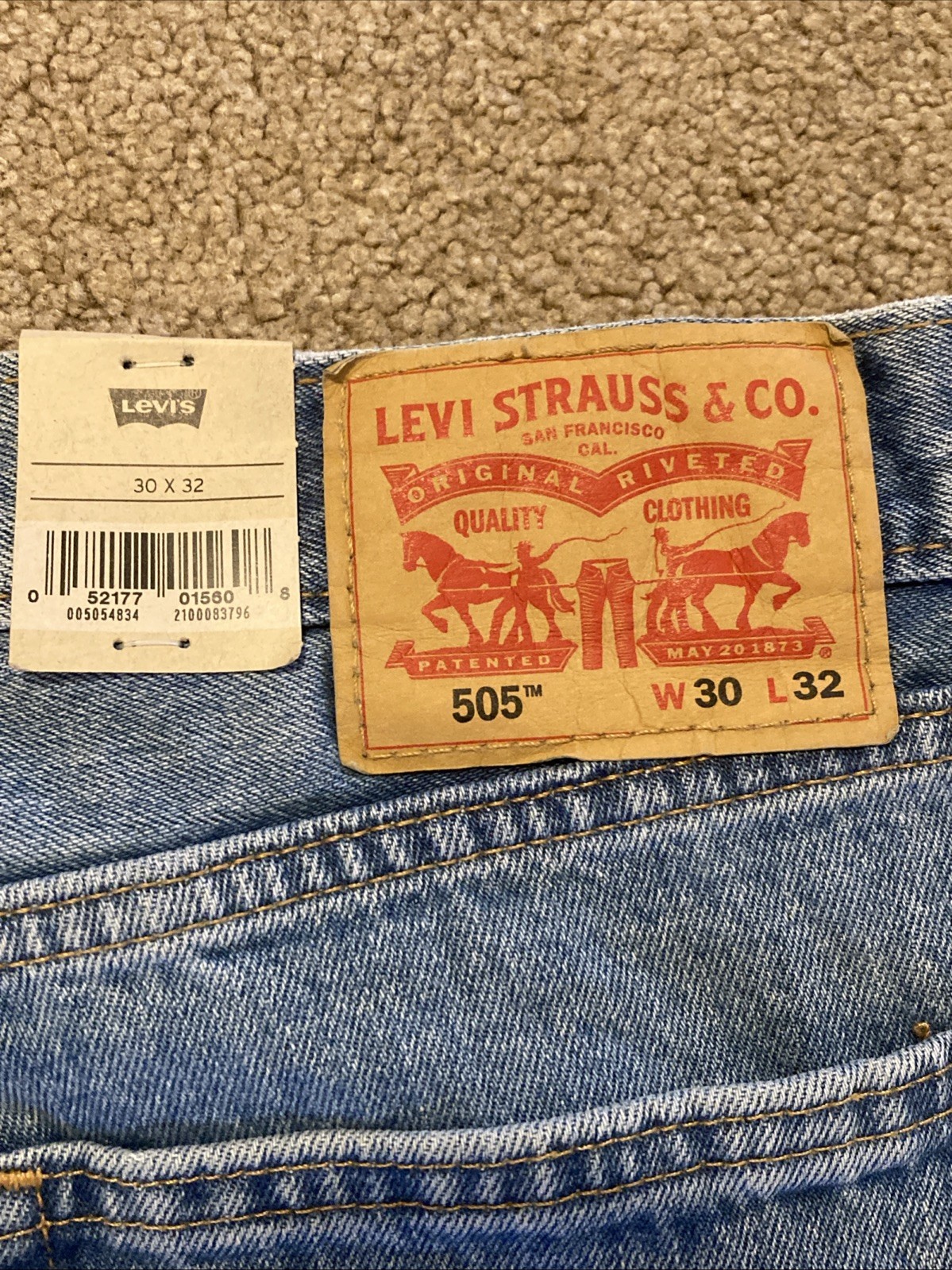 Levi’s Mens SIZE 30 X 32 505 Regular Light Stonewash