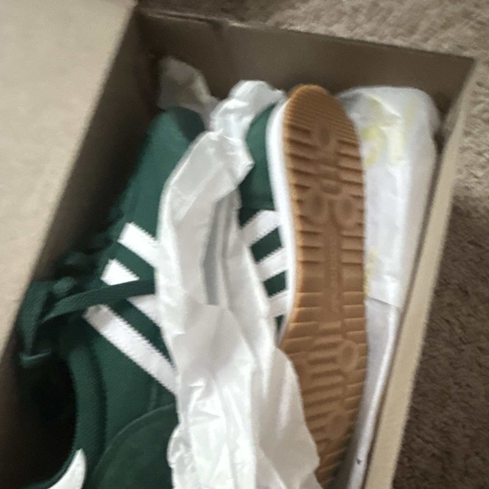 adidas Originals Green/White Unisex Kids Sneakers US 5 (EU 37 1/3) IH1326