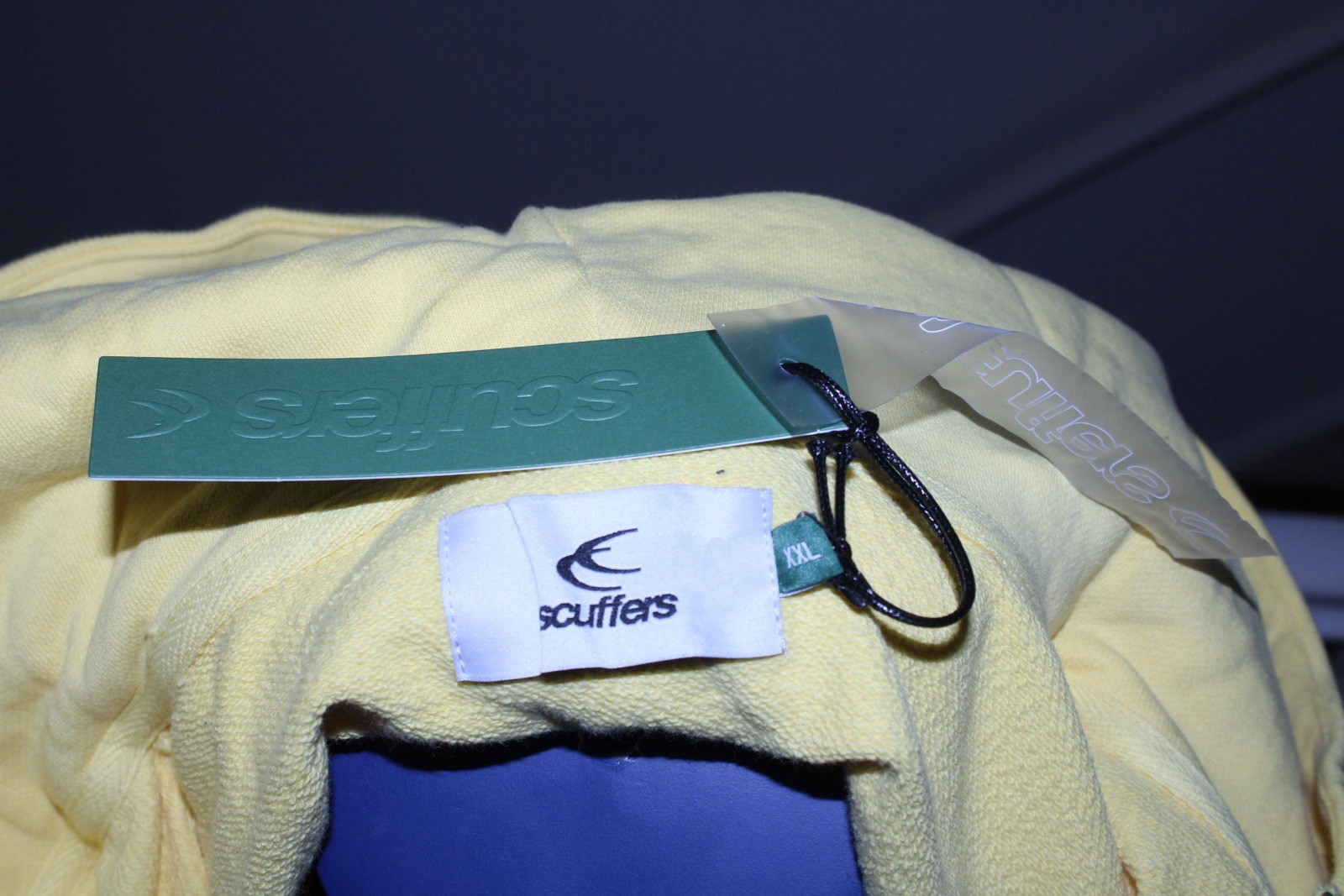 SCUFFERS YELLOW “CONFUSED” HOODIE SIZE XXL BRAND NEW